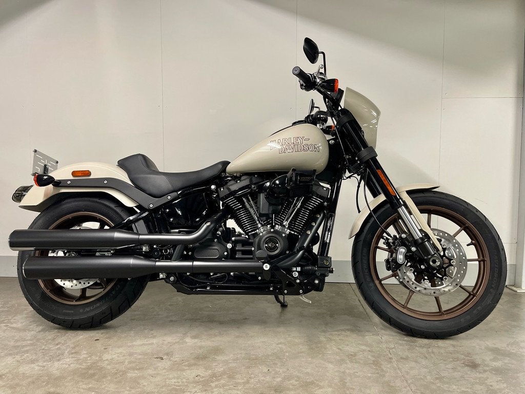 Harley-Davidson Cruiser SOFTAIL FXLRS LOW RIDER S (bj 2023), Motoren, Harley-Davidson, Customerservices@harley‑davidson.com, 3700 West Juneau Avenue
WI 53208  Milwaukee, US