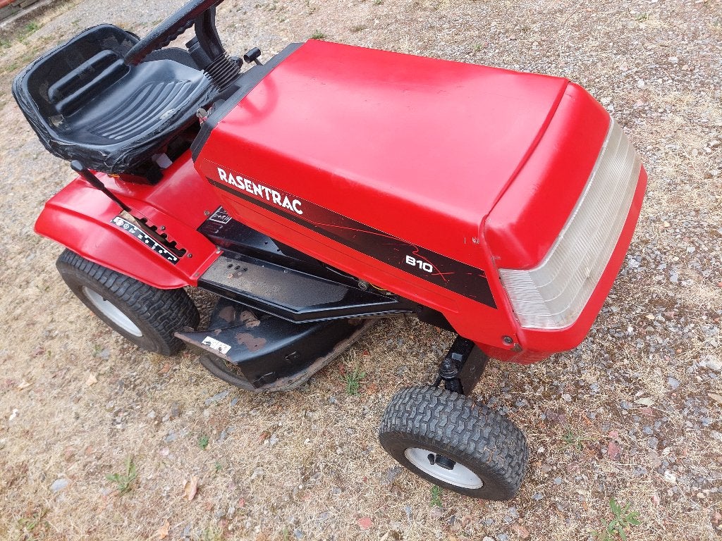 Rasentrac B10 - perfect werkende zitmaaier, Ophalen, Gebruikt, Brigss&stratton, Minder dan 90 cm