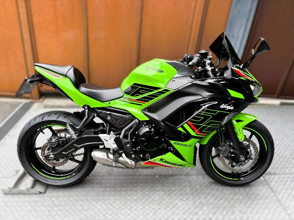 Ninja 650 cm³ 2023 A2-rijbewijs in nieuwstaat 20 jaar gar, Motoren, Motoren | Kawasaki, 2 cilinders, Nieuw, Bedrijf, Sport