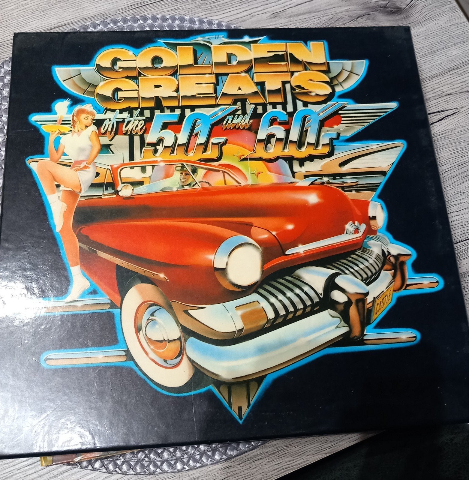 Gouden greats of the 50's and 60's, Cd's en Dvd's, Ophalen