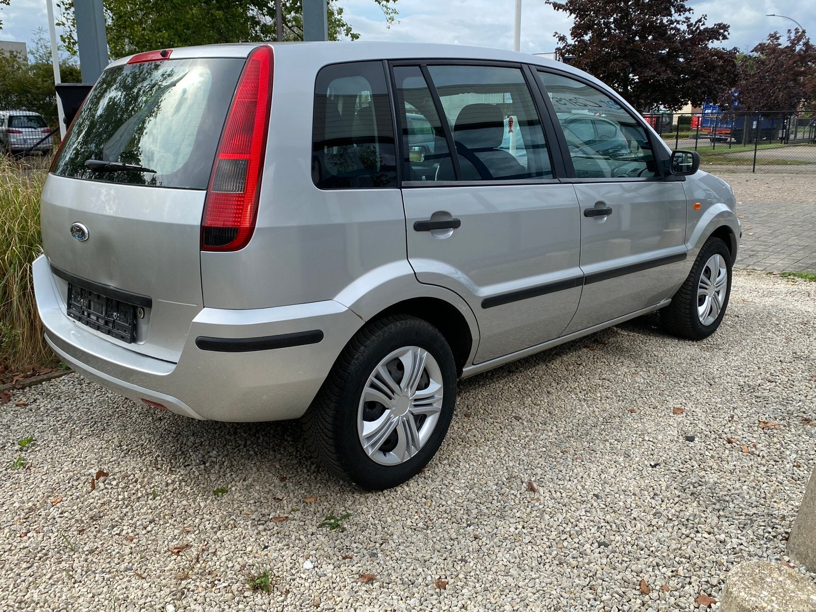 Ford fusion benzine met keuring verkoop garantie, Auto's, Ford, Voorwielaandrijving, 4 deurs, Stof, Zwart
