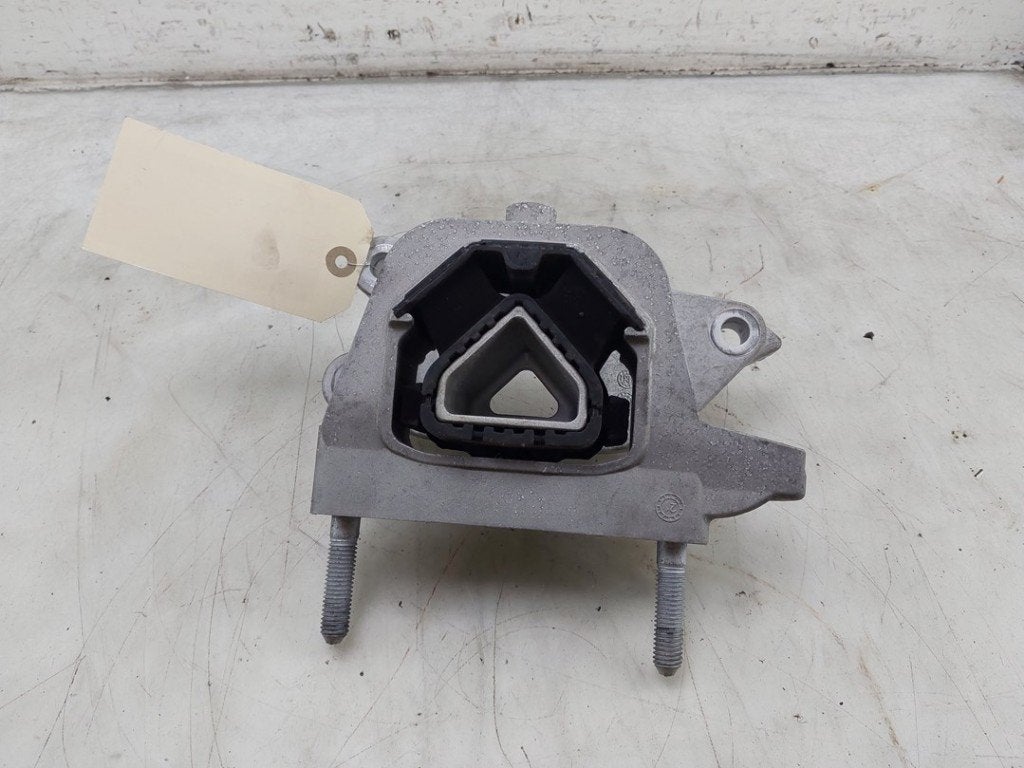 SUPPORT BOITE DE VITESSES Peugeot 208 II (UB / UH / UP), Utilisé, Peugeot