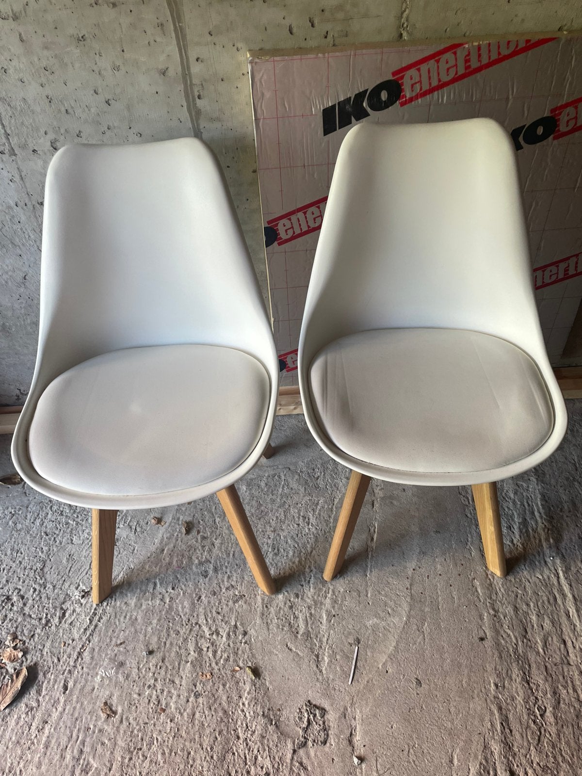 2 witte stoeltjes, Ophalen, Overige materialen, Gebruikt, Twee