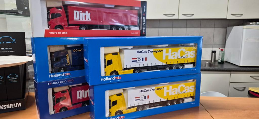 Différents camions miniatures Volvo à l'échelle 1:50 - Holla, Enlèvement ou Envoi