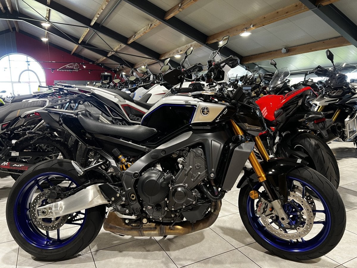 Yamaha MT-09 SP, 900 cc, Meer dan 35 kW, Handgeschakeld, Naked bike