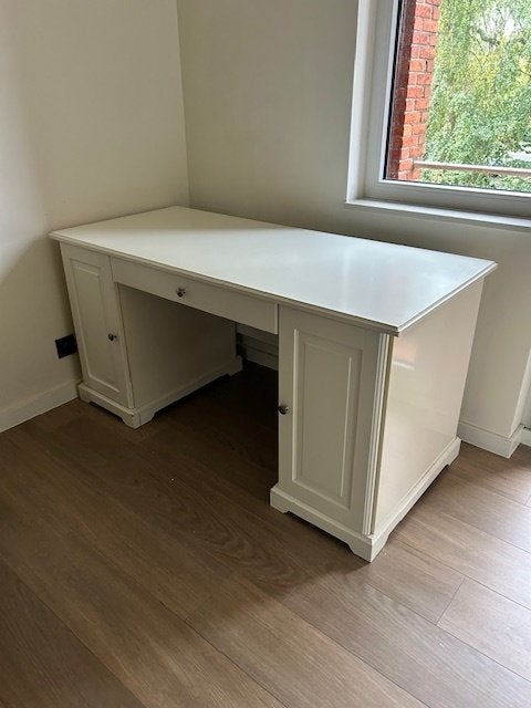bureau, Bureau d'ordinateur, 65 cm, Enlèvement, Utilisé