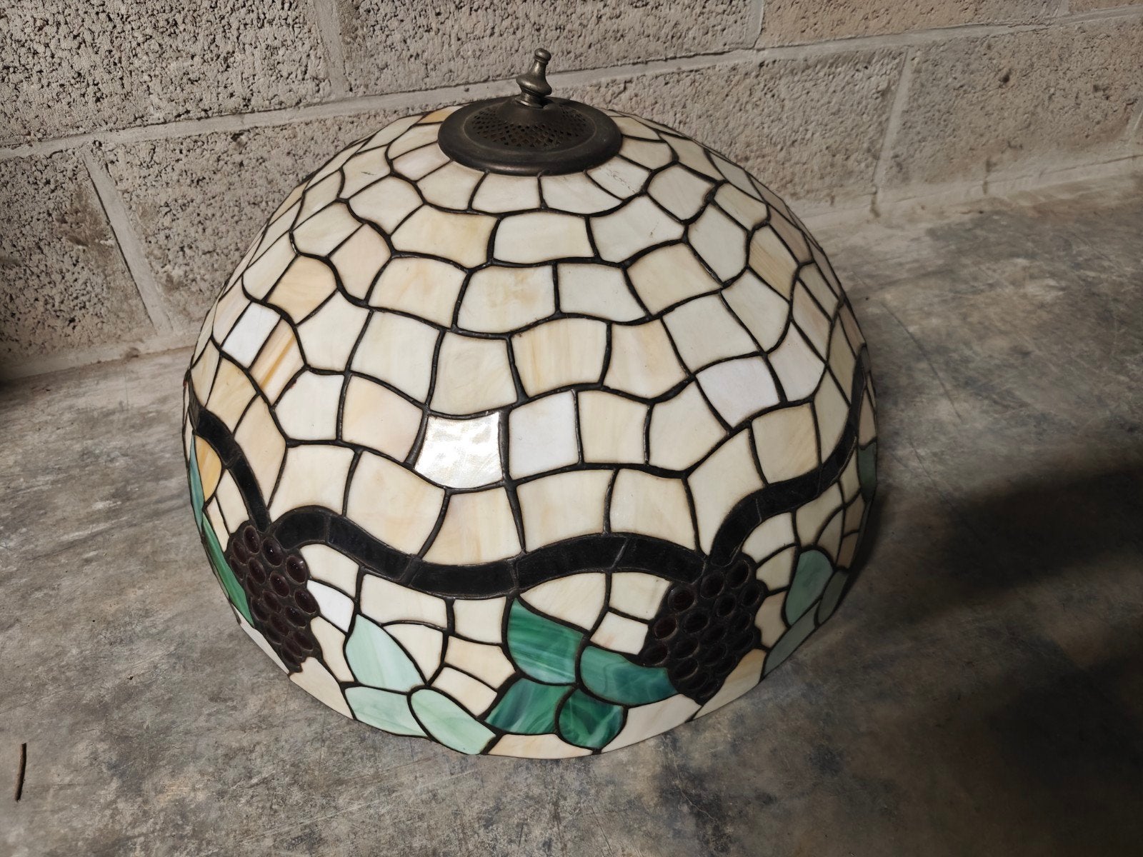 grote lampenkap in loodglas - te herstellen, Maison & Meubles, Lampes | Abat-jour, Enlèvement