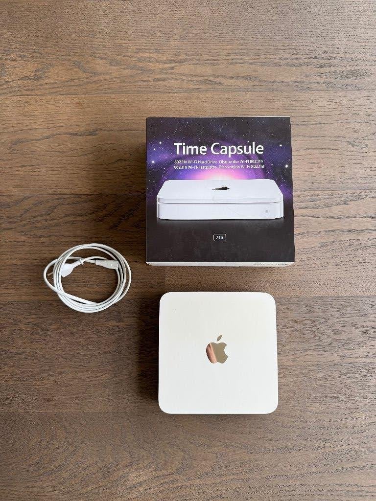Apple AirPort Time Capsule (2TB), Ophalen of Verzenden, Gebruikt, Router, Apple
