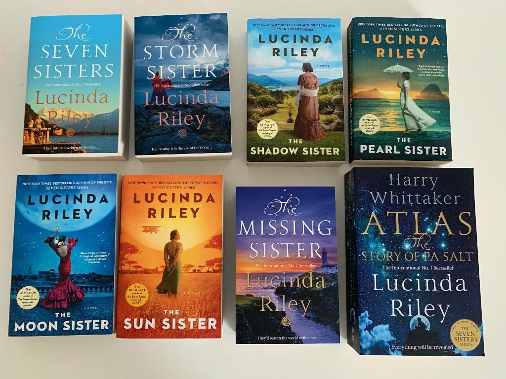 The seven sisters * 8 engelstalige boeken * lucinda riley, Boeken, Ophalen of Verzenden, Zo goed als nieuw, Fictie