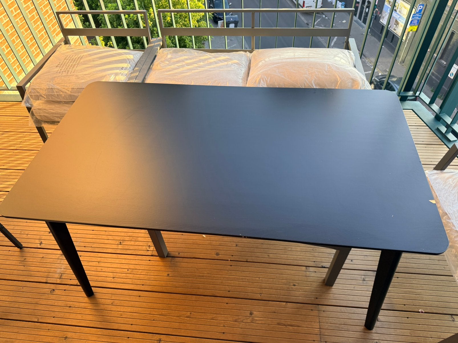 Table a manger, 100 à 150 cm, Quatre personnes, Enlèvement, Utilisé