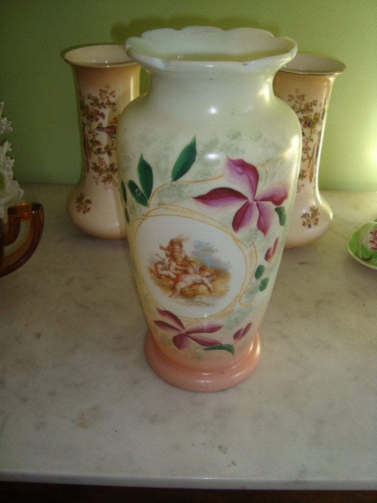 Opaline vaas. Rond 1900., Antiquités & Art, Enlèvement