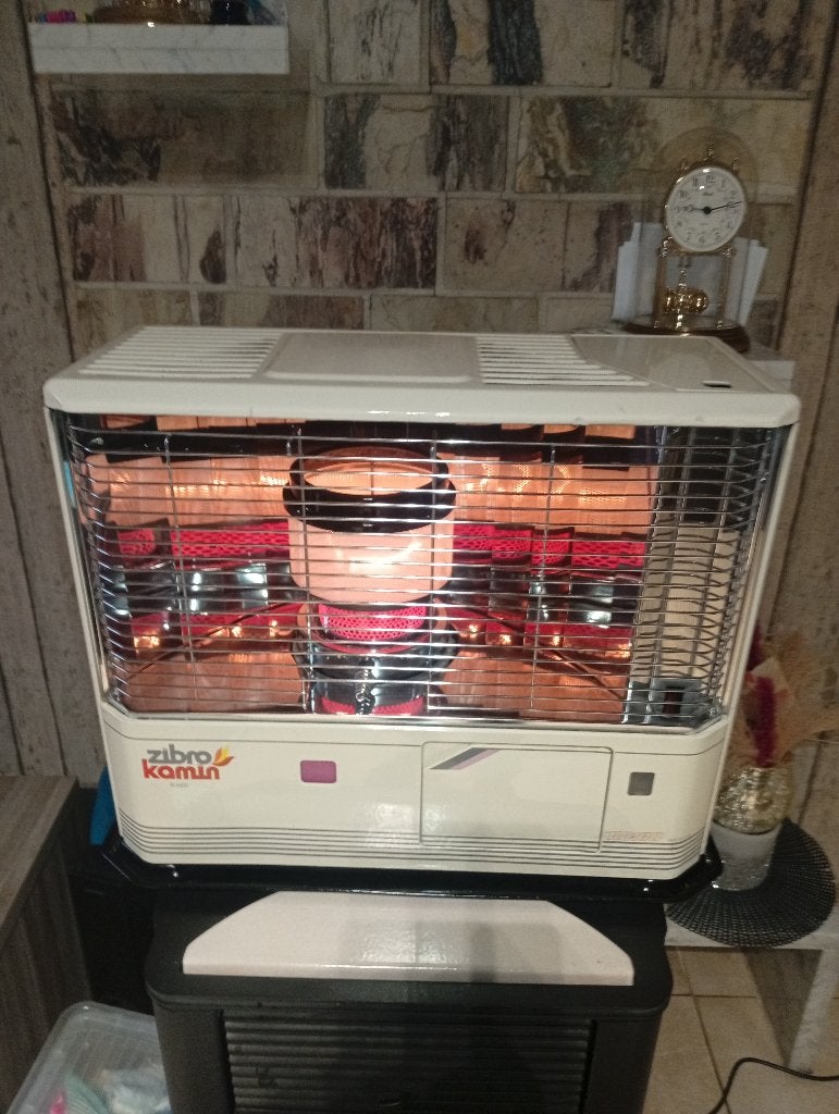 Zibro kamin rc100 turbo dubbel verbranding met nieuwe wiek, Maison & Meubles, Autres carburants, Comme neuf, Enlèvement, Chauffage au kérosène