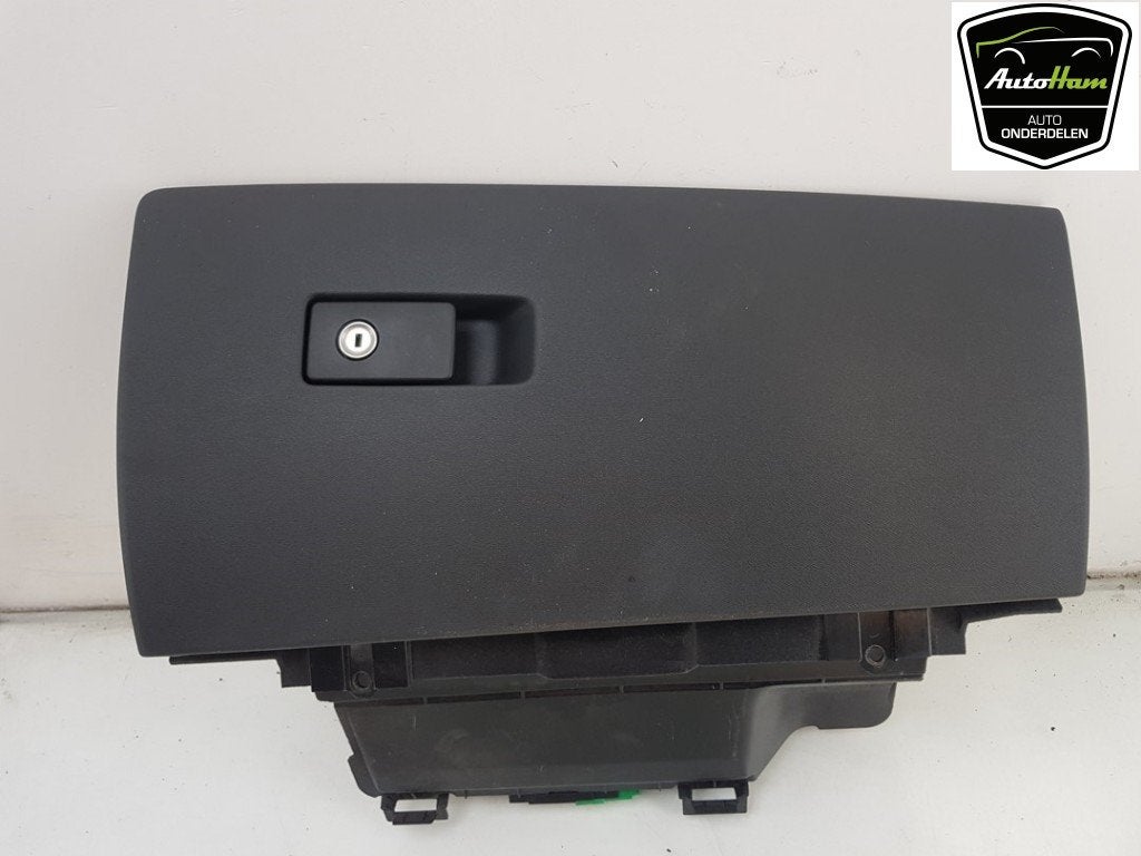 COMPARTIMENT A GANTS Volvo V70 (BW) (|30676278|39857740|), Utilisé, Volvo