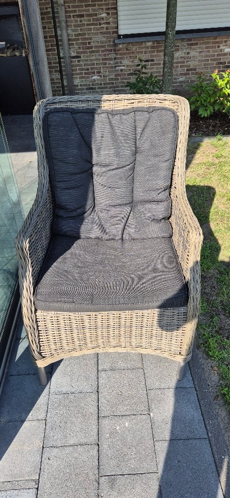 Tuinstoelen, Ophalen, Zo goed als nieuw