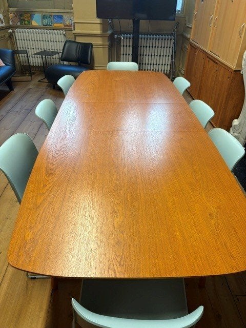 TAFEL (EXCLUSIEF STOELEN), Huis en Inrichting, Ophalen, 100 tot 150 cm, 200 cm of meer, Zo goed als nieuw