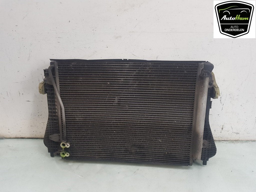 RADIATEUR COMPLEET Volkswagen Passat Variant (3C5), Dhr. J. Ham, Gebruikt, Volkswagen, Administratie@autoham.nl
