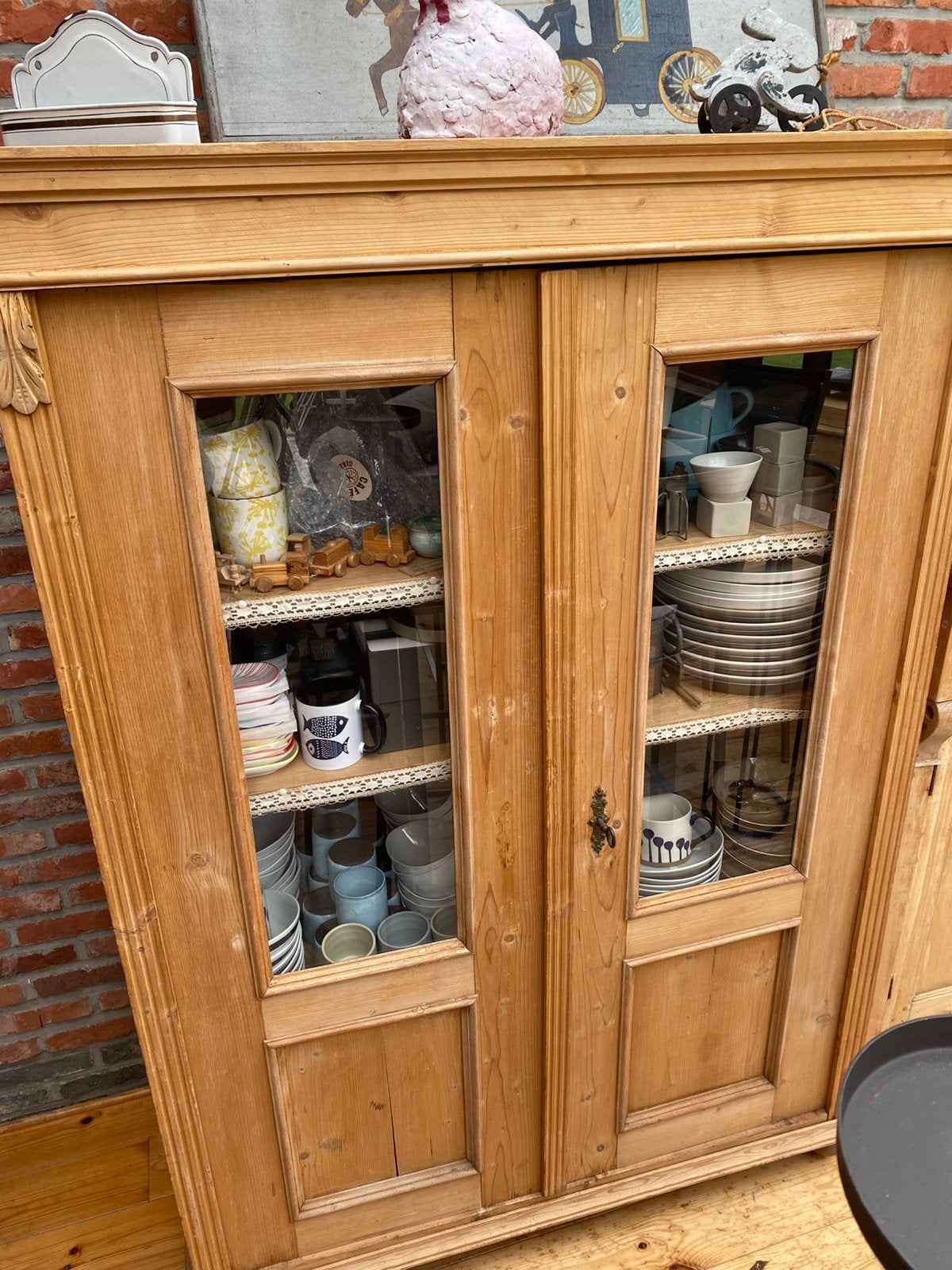 Vitrine vintage rurale en bois de pin, Maison & Meubles, 25 à 50 cm, Avec porte(s), Comme neuf, 100 à 150 cm