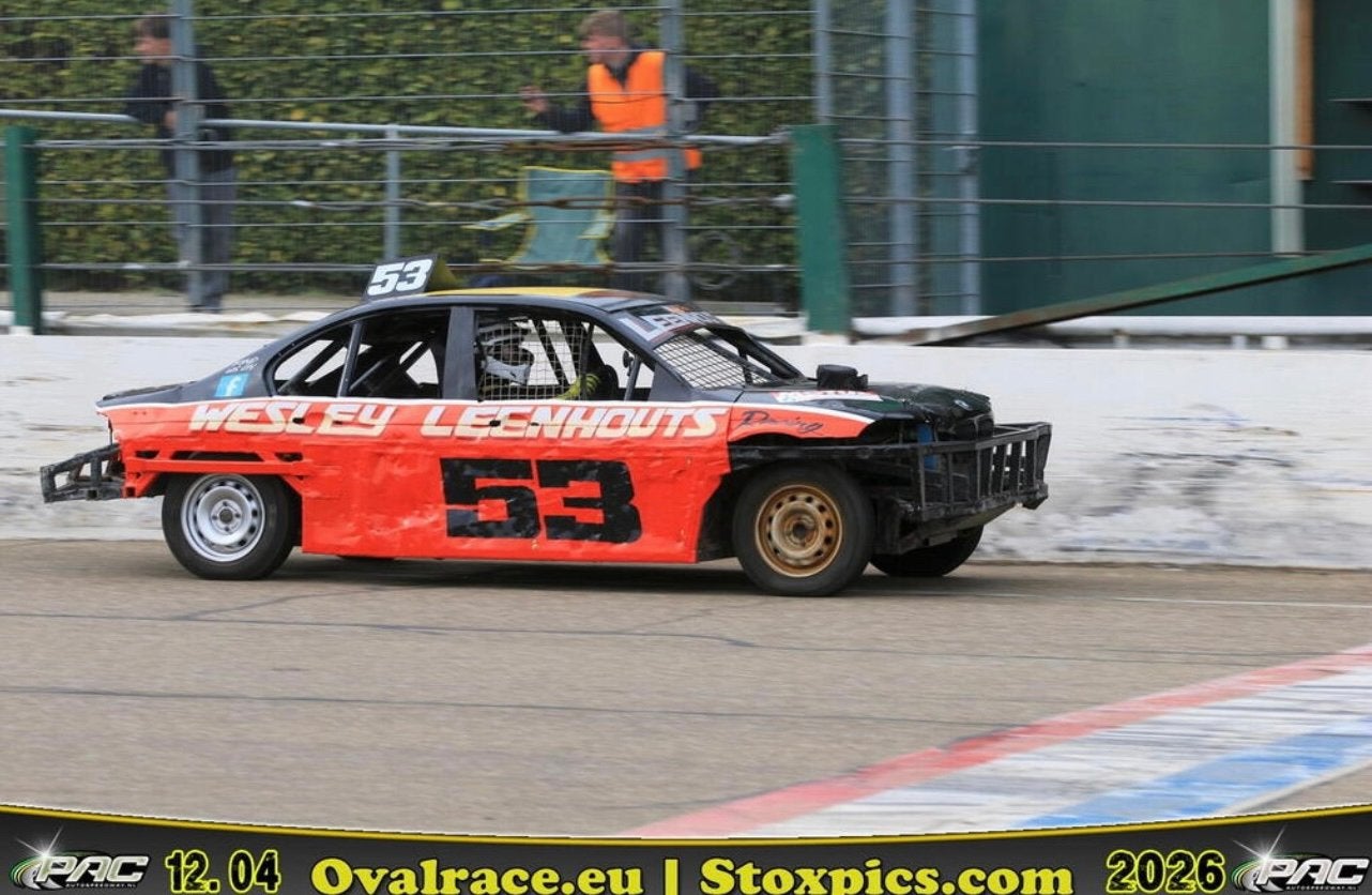 2L Saloon Stockcar instappen & rijden. MOET WEG