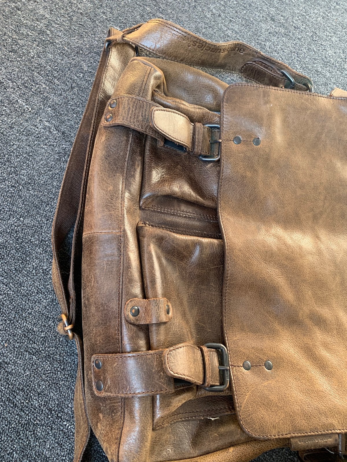 Lederen laptoptas, Enlèvement, Comme neuf, Sac à dos