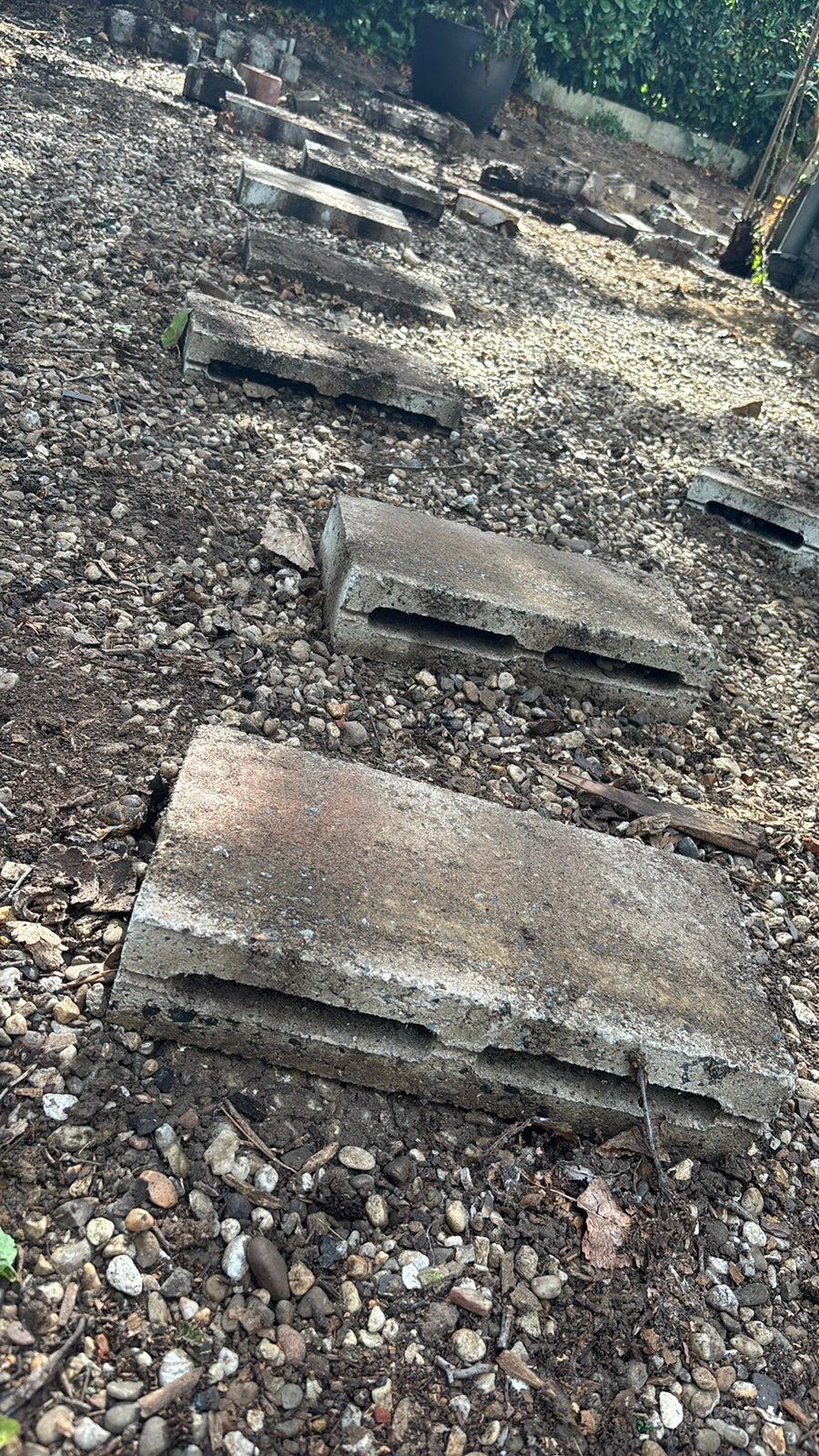Bloc de béton creux 39 cm x 19 cm x 9 cm, au moins 85 pièces, Enlèvement, Comme neuf, Béton