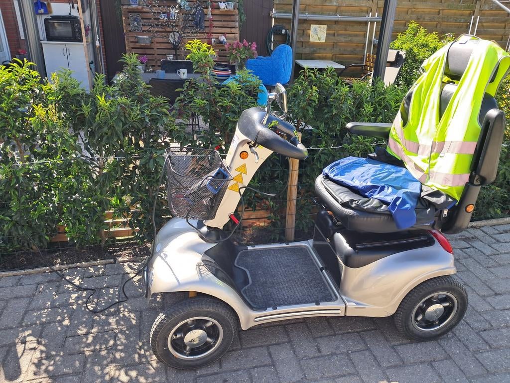 Invalidescooter shoprier deluxe, Ophalen, Shoprider