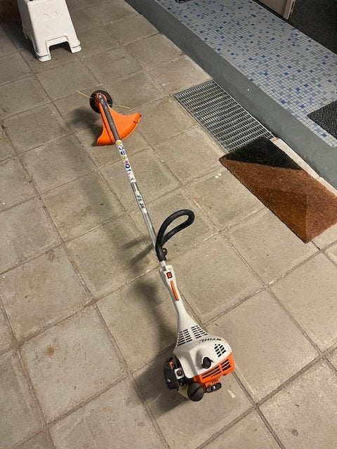 Débroussailleuse Stihl Fs38 Casi Neuve, Jardin & Terrasse, Comme neuf, 30 à 50 cm, Enlèvement, STIHL