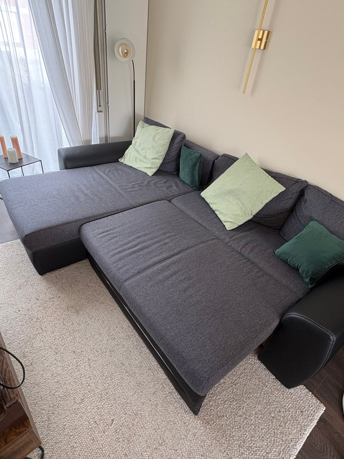 Zetelbed met ledverlichting, 2,50m lang/1,50m breed, Ophalen, Gebruikt, Stof, Modern