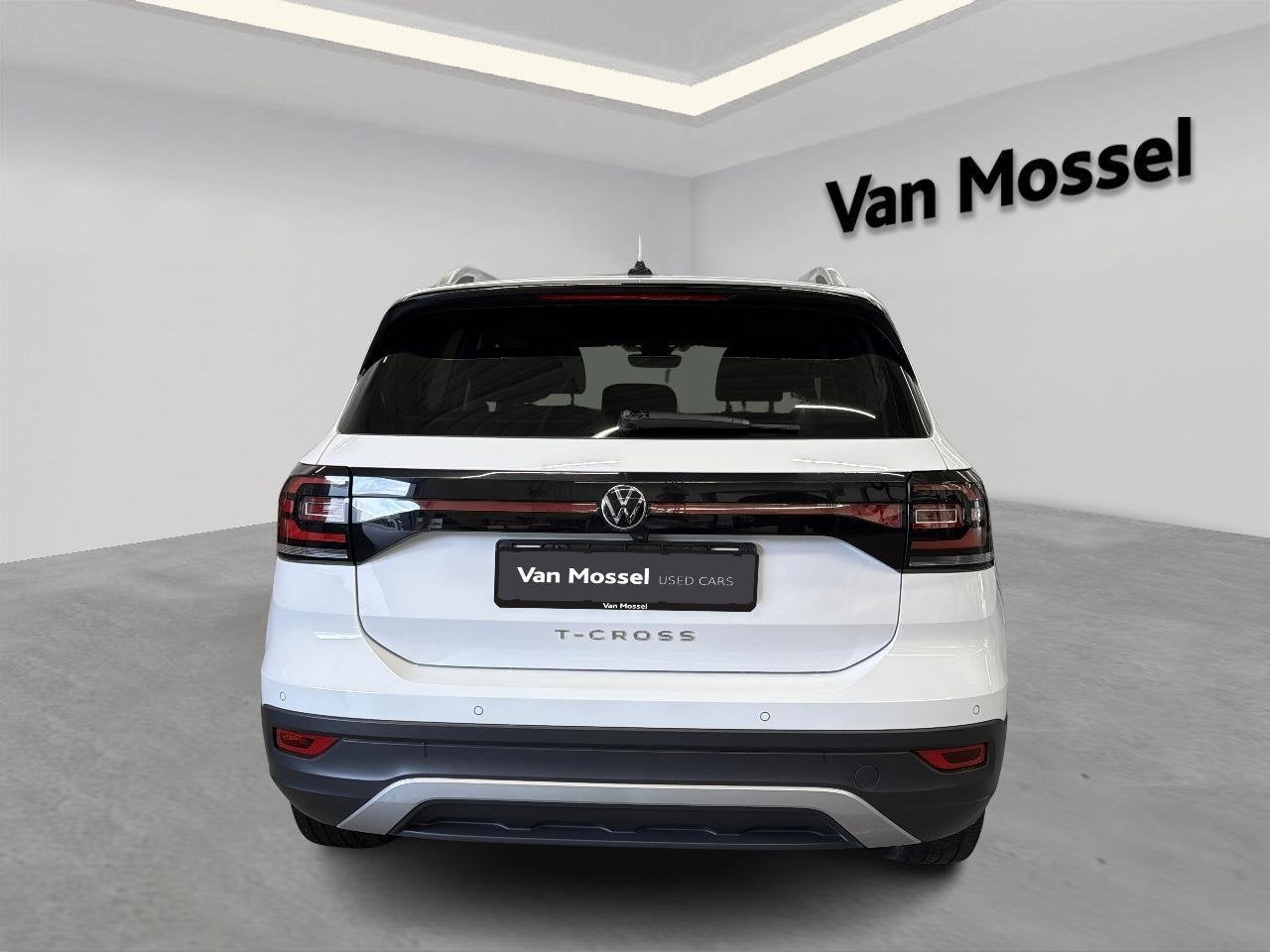 Volkswagen T-Cross 1.0 TSI 81kW DSG Life, Dealer onderhouden, Gebruikt, Zwart, 1298 kg