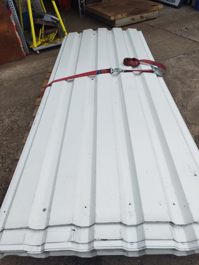 Tôles de toit métalliques de 250 en 700 cm de long - blanche, Bricolage & Construction, 15 m² ou plus, Autres couleurs, Metalen dakplaat