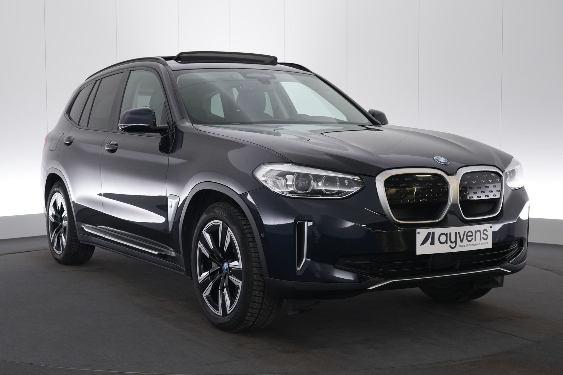 (2ANA632) BMW IX3, Auto's, Automaat, Achterwielaandrijving, Gebruikt, Blauw