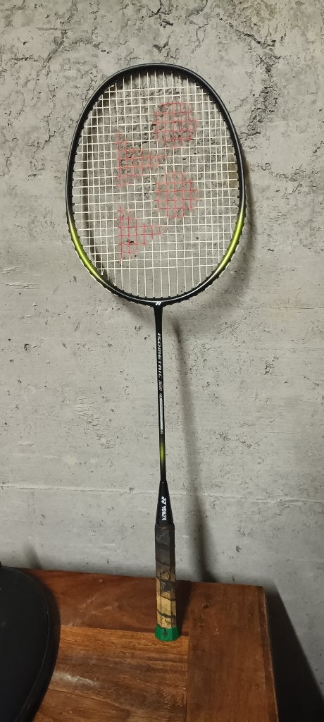 Badminton racket met hoes - YONEX, Ophalen of Verzenden, Zo goed als nieuw, Racket(s)