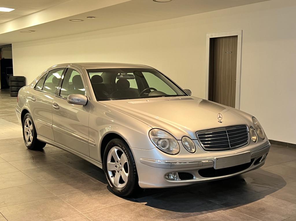 Mercedes-Benz E220 2.2 diesel automatique homologuée àvendre, Argent ou Gris, Achat, Entreprise, Noir