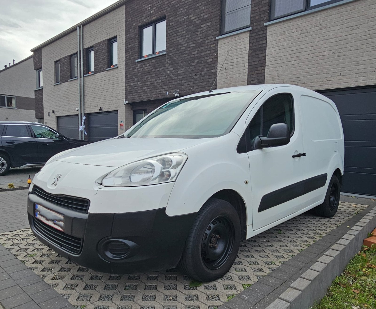 Peugeot Partner, Auto's, Voorwielaandrijving, Stof, Zwart, 1600 cc