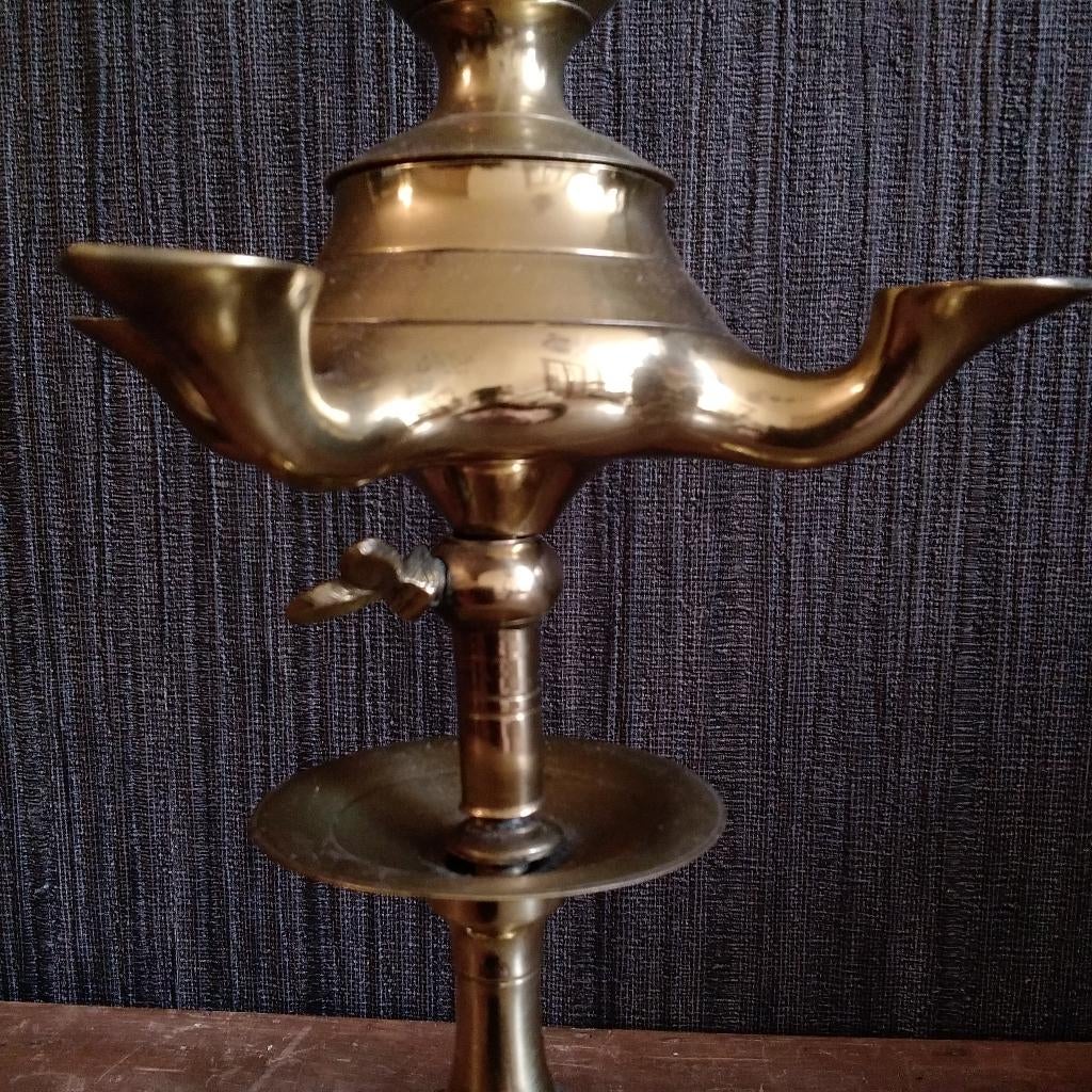 Ancienne lampe à huile en cuivre du sud de l'Inde, Antiquités & Art, Curiosités & Brocante, Envoi