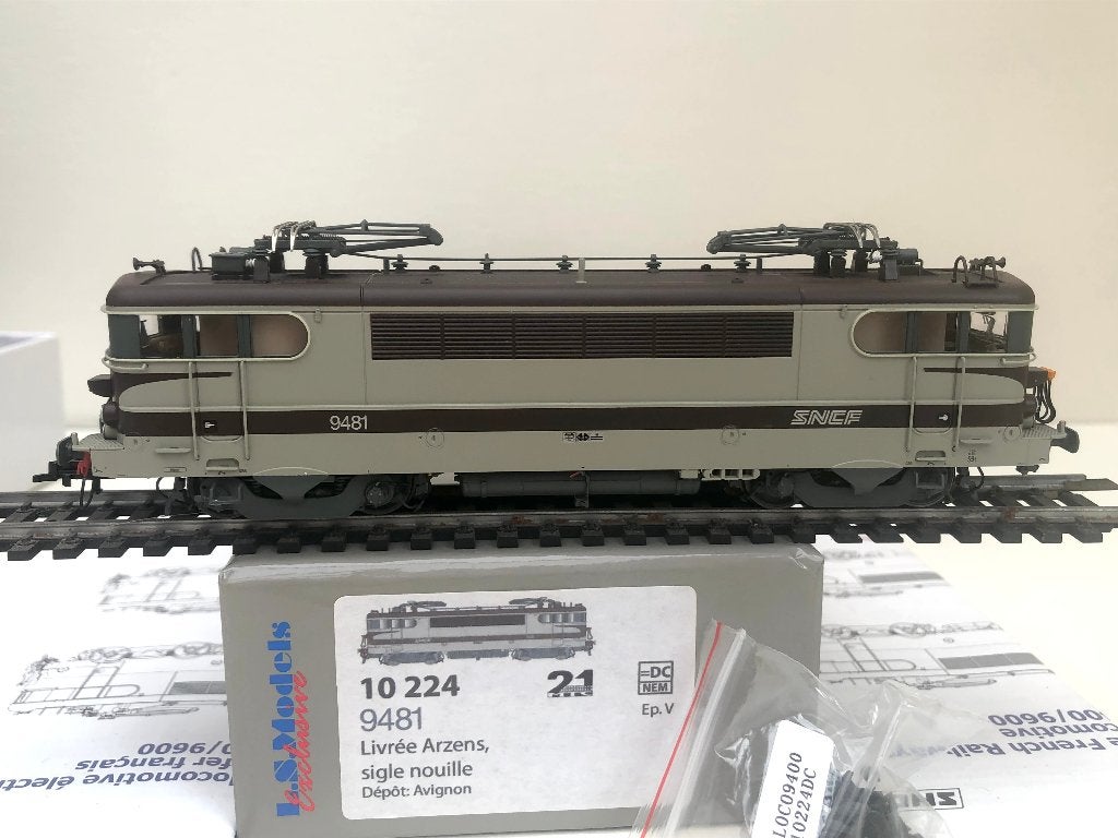 LS MODELS 10224 SNCF LOCOMOTIVE ÉLECTRIQUE BB9481 HO, Hobby en Vrije tijd, Gebruikt, Ophalen of Verzenden, Analoog, Gelijkstroom