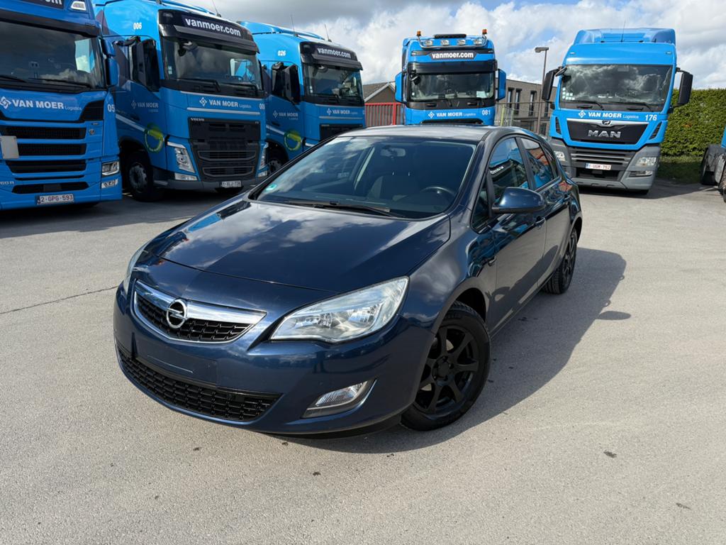 Opel Astra 2010 Prêt à immatriculé 1.4 Turbo essence AC, Auto's, Opel, Particulier, Astra, Airbags, Benzine, Euro 5, Stadsauto
