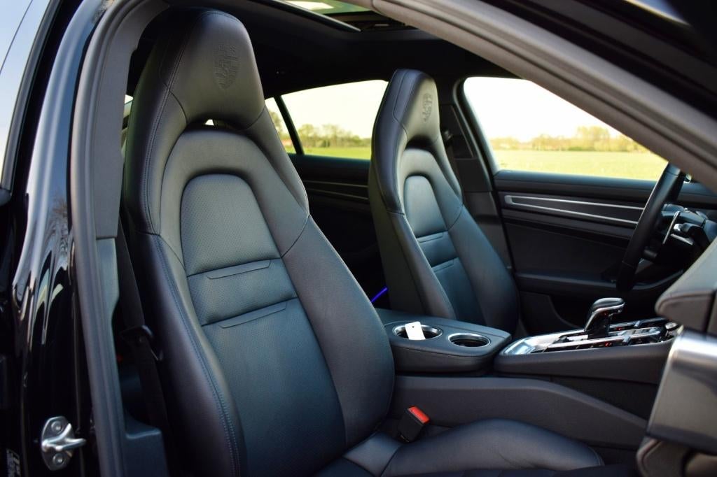 Porsche Panamera 4 E-Hybrid Platinum Edition, HUD/SportDesig, Automaat, 4 zetels, 340 kW, Zwart