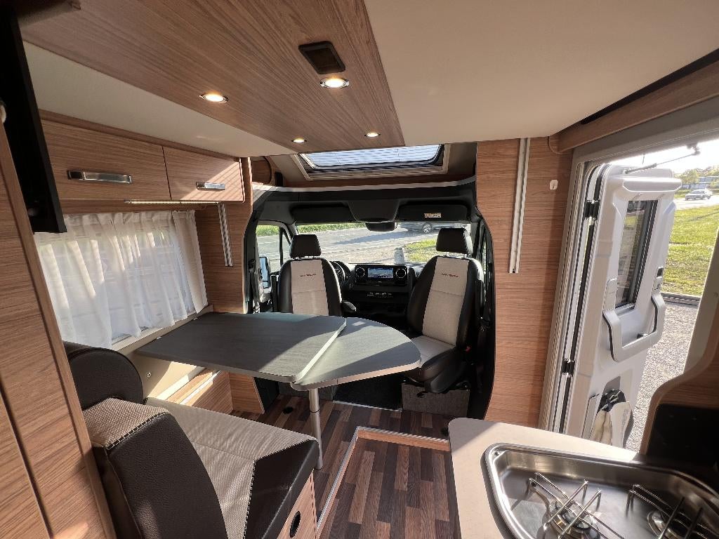 Suite Weinsberg CaraCompact MB 640 MEG | 170 ch | 30 000 km, Caravanes & Camping, Camping-cars, Siège de train, Jusqu'à 4, Weinsberg