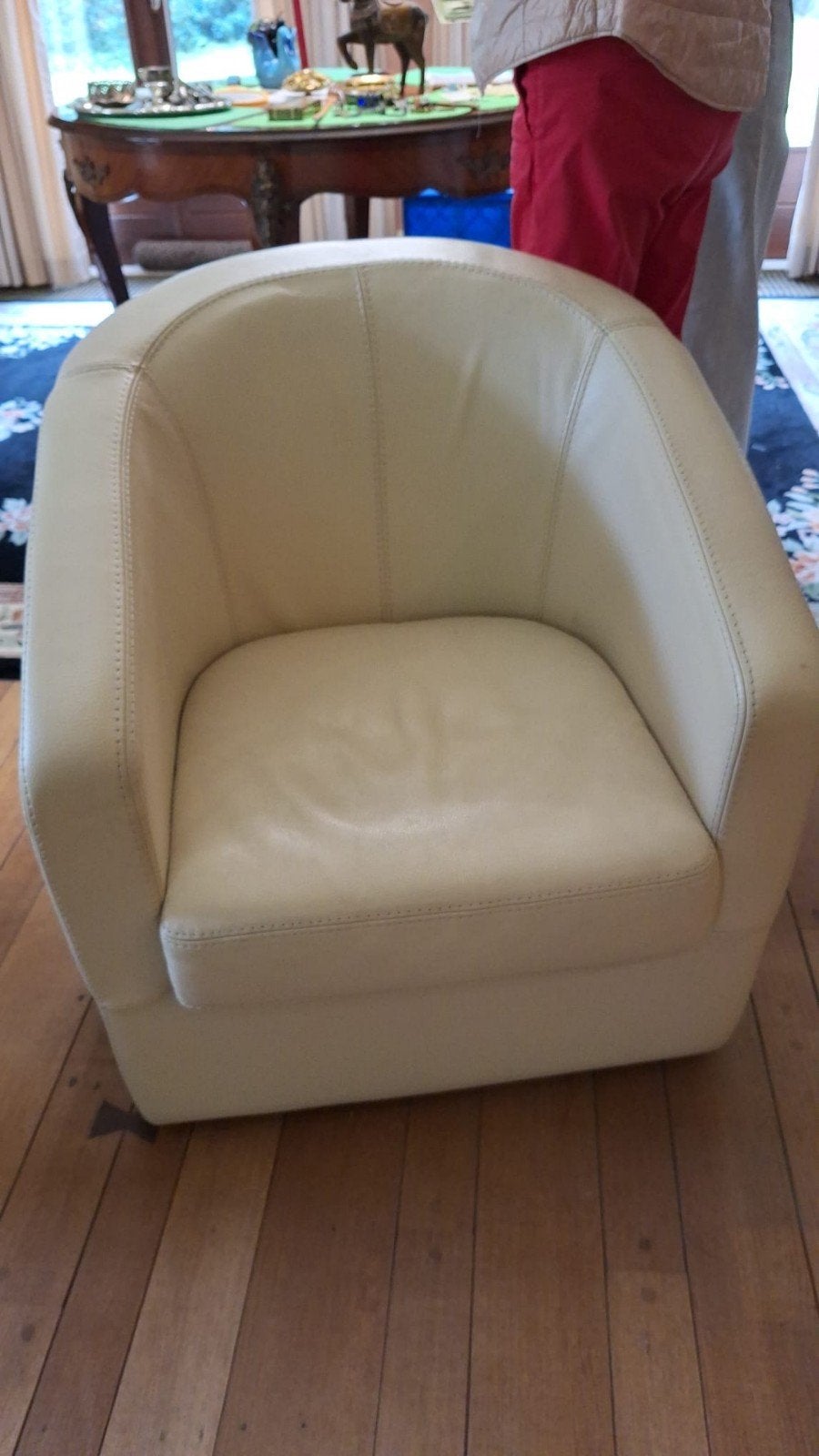 Lederen clubfauteuil, Ophalen, Gebruikt, Leer
