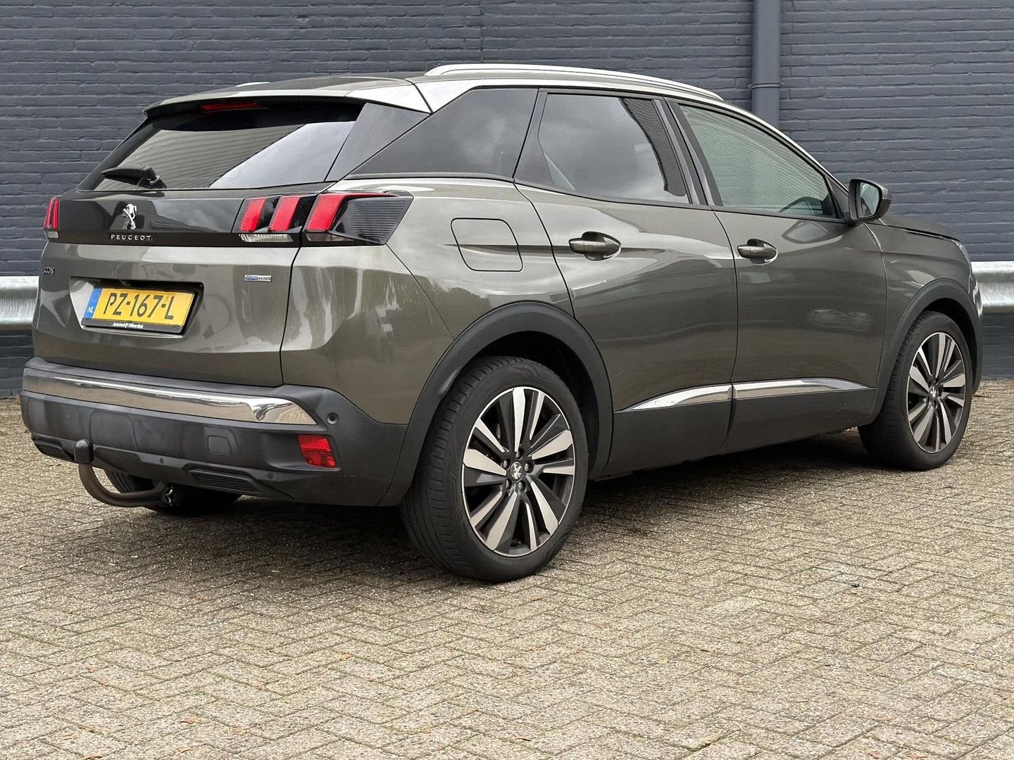 Peugeot 3008 1.2 PureTech Blue Lease Premium, Autos, Argent ou Gris, Achat, Entreprise, Boîte manuelle