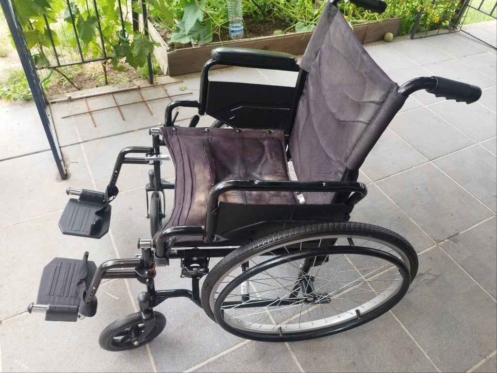 1 fauteuil roulant pliable MultiMotion M1 Plus L siège 45 cm, Divers, Chaises roulantes, Utilisé, Fauteuil roulant à pousser, Pliant