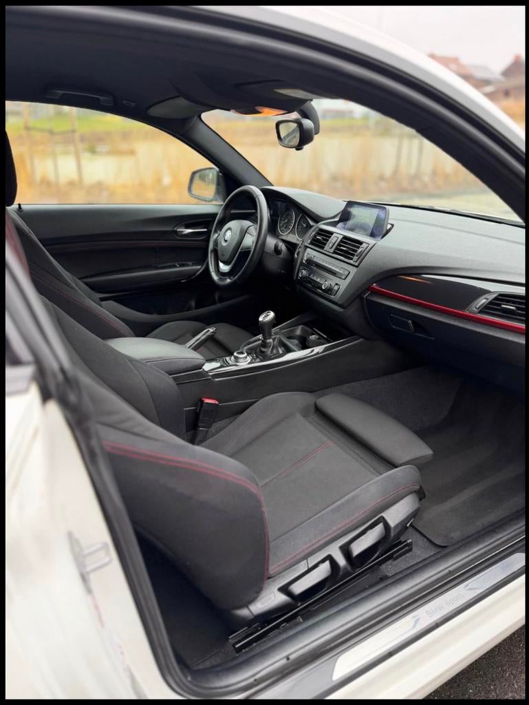 Bmw serie1 edition sport, Autos, Boîte manuelle, Noir, 99 g/km, Tissu
