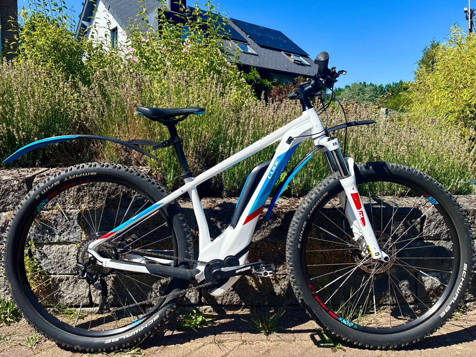 E-MTB CUBE VOOR DAMES /27,5 M/BOSCH/1500 km!!!, Fietsen en Brommers, Elektrische fietsen, Ophalen, Zo goed als nieuw, 47 tot 51 cm