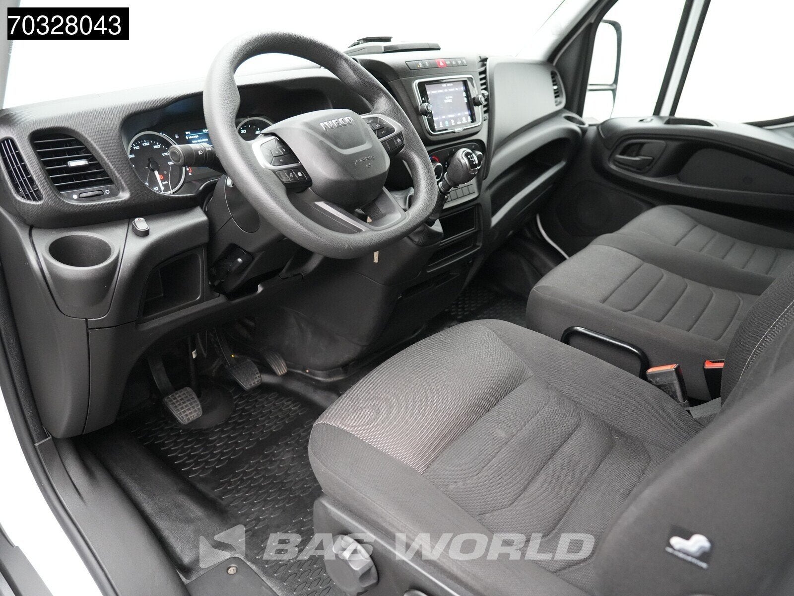 Iveco Daily 35S16 Laadklep Bakwagen Navi Airco Cruise Camera, Stof, Euro 6, Iveco, 2675 kg