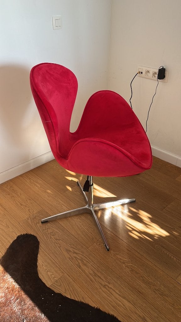 Kopie fauteuil Hans Friezen The Swan, Ophalen, Minder dan 75 cm, Zo goed als nieuw, Stof
