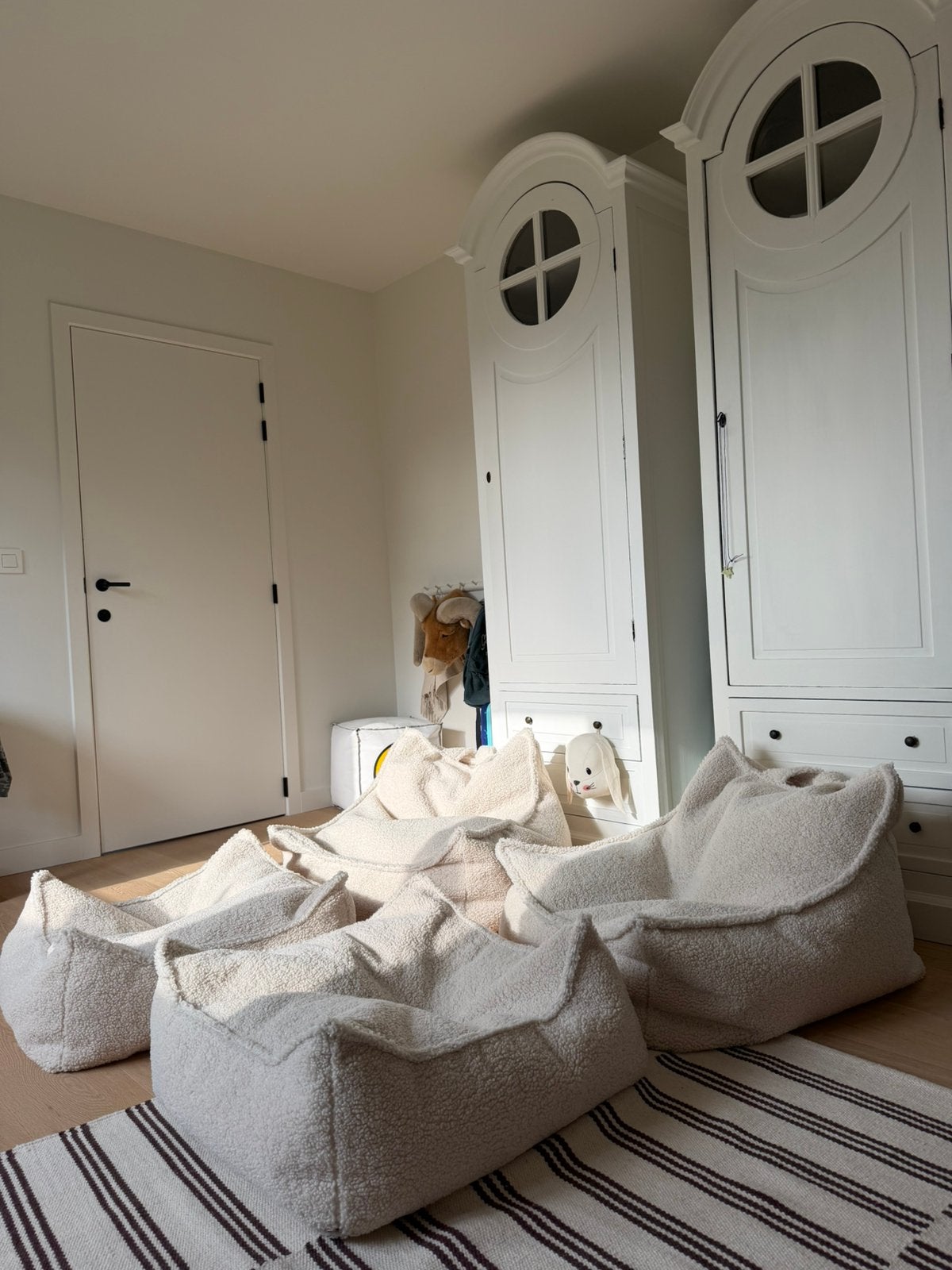 2 Wigiwama bean bag chairs & 2 poufs, Ophalen, Nieuw