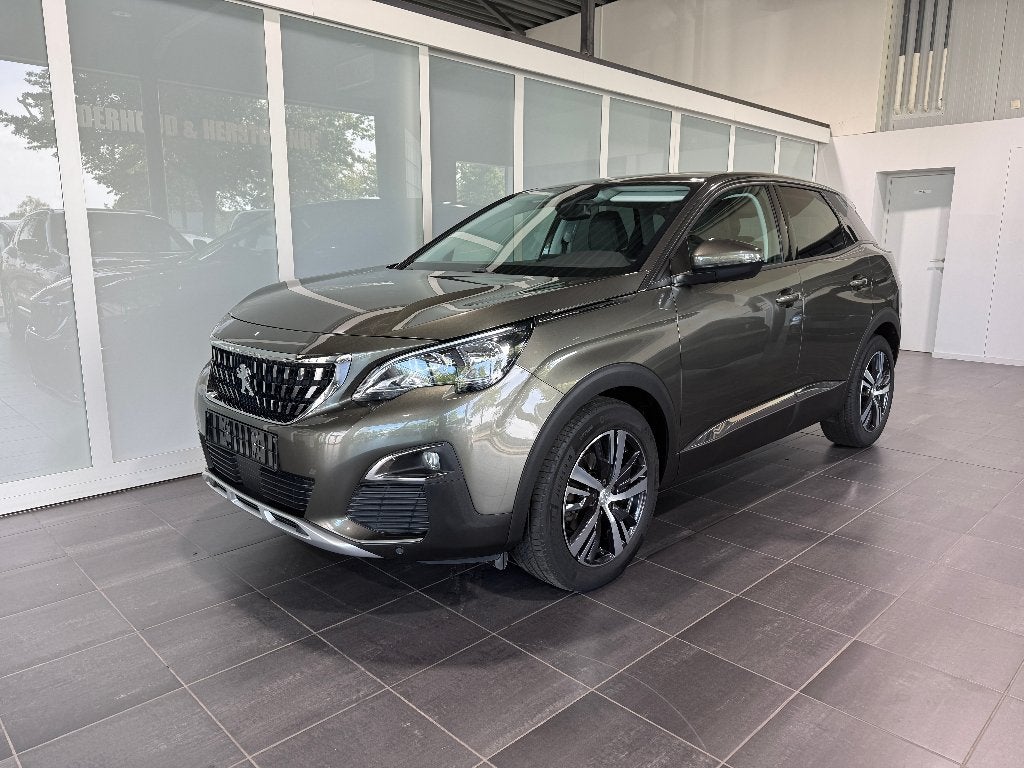 Peugeot 3008 / 1.2 Benzine / Automaat / Navi / PDC, Monovolume, Multifunctioneel stuurwiel, Euro 6, Bruin