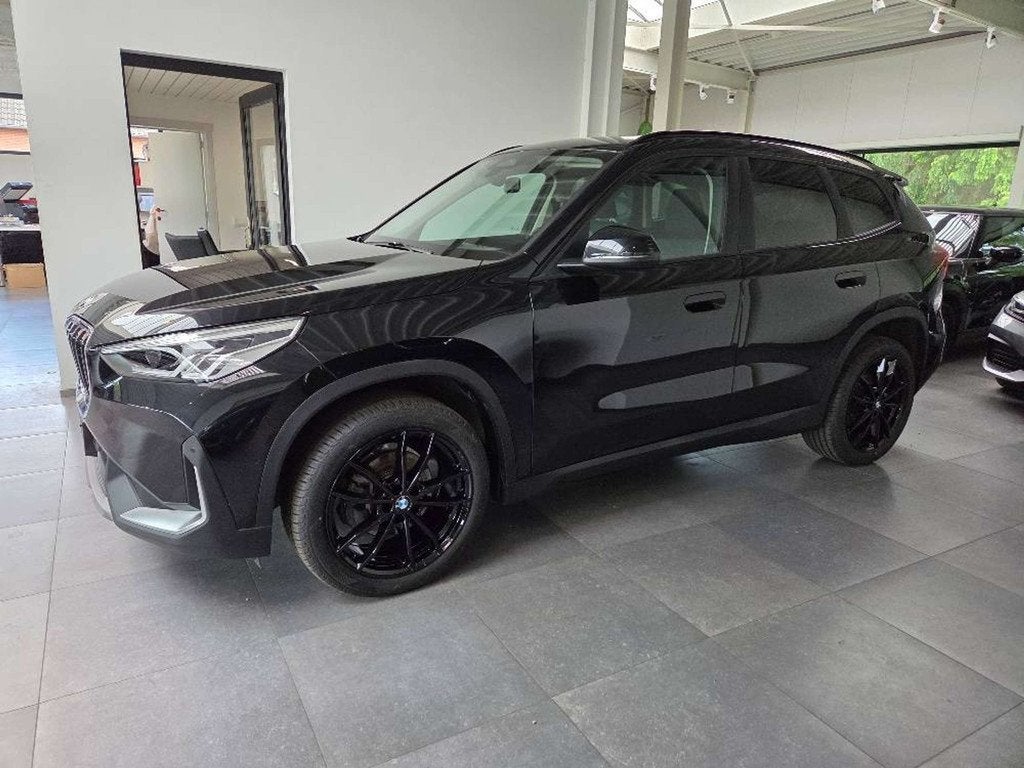 BMW X1 X1 2.0 dA sDrive18, Auto's, BMW, 4 cilinders, Zwart, Bedrijf, 5 deurs