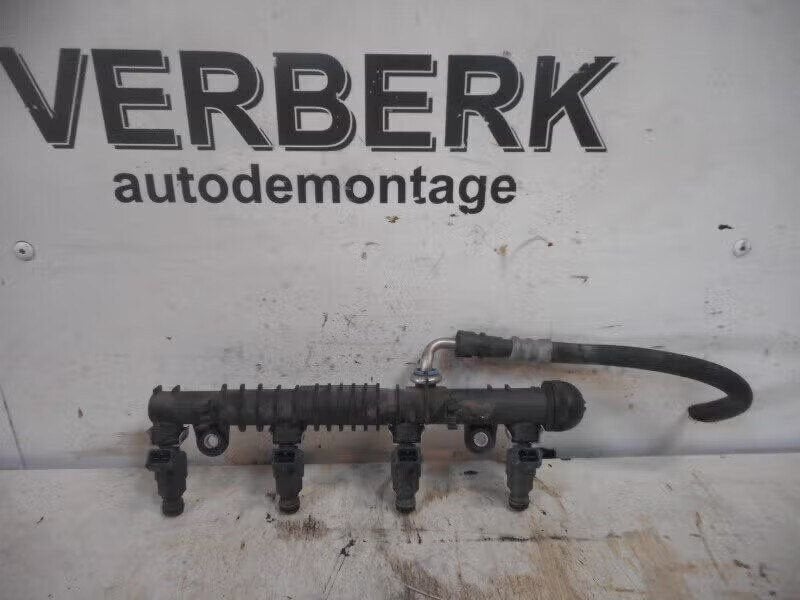 INJECTIEGALERIJ Opel Agila (A) (0280151076), Robert Bosch AG, Enlèvement ou Envoi, Opel, Utilisé