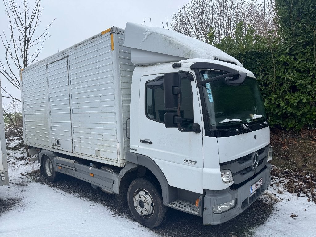 Camion Mercedes Atego 822, Autos, Camions, Euro 5, Achat, 4 portes, 3 places